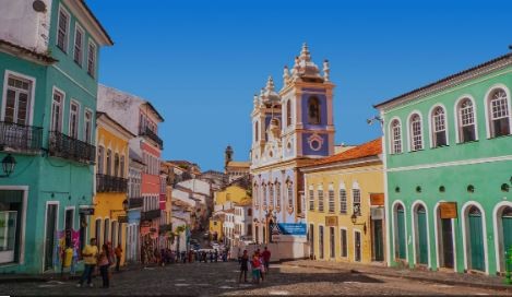 Brasil tiene más templos religiosos que escuelas y hospitales sumados, dice un censo | Internacionales