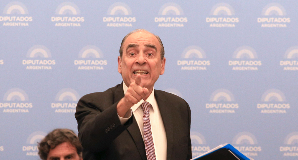 Francos anticipó que Milei vetará cualquier intento de coparticipar el Impuesto País | Política