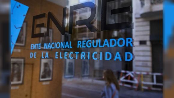 El Gobierno dispuso una suba de 120% en el precio mayorista de la electricidad | Economía