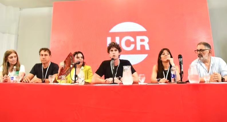 La UCR le exigió a Menem que designe a los integrantes de la Bicameral para evaluar los DNU de Milei | Política