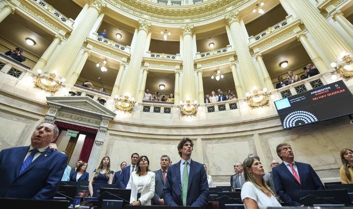 El Gobierno evalúa extender las sesiones extraordinarias para tratar normas antilavado en el Senado | Política