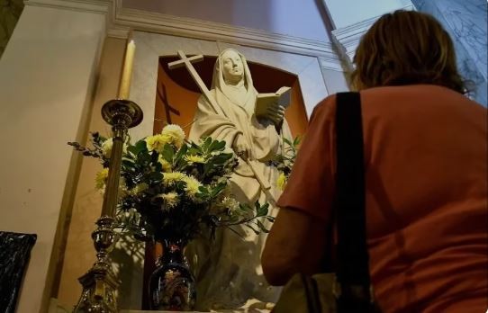 Despliegan un altar de Mama Antula en el Senado de la Nación | Actualidad