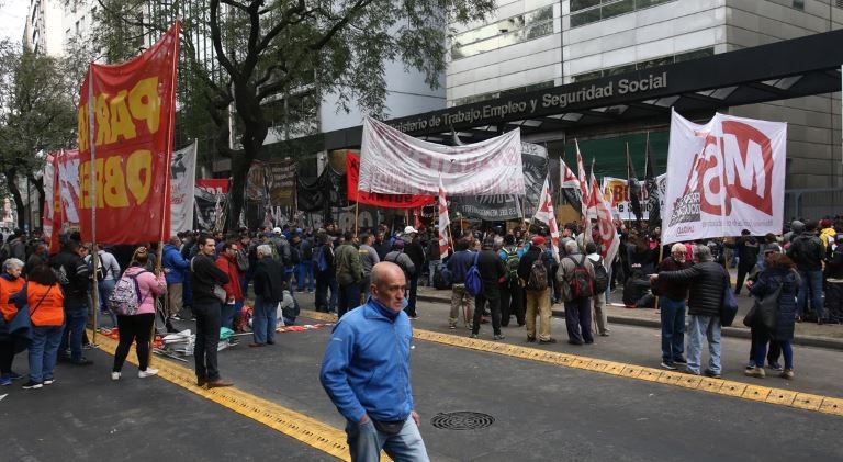Fracasó la reunión por el salario mínimo y el Gobierno determinará el aumento por decreto | Política