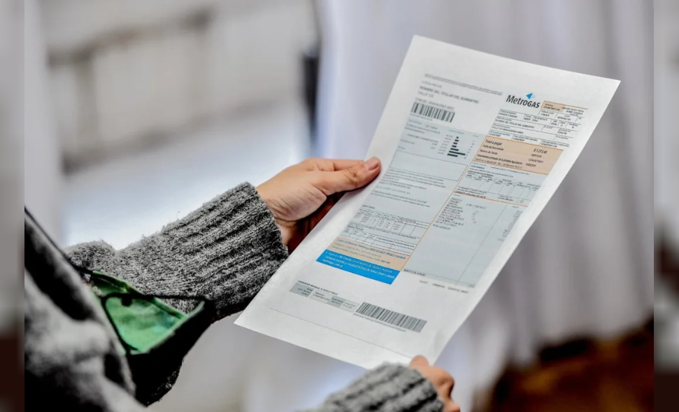 Más recorte: analizan quitarle subsidios a quienes tengan motos o autos con antigüedad menor a cinco años | Economía