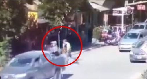 Polémico accionar de un policía de Villa La Angostura con una pareja de adolescentes | Actualidad