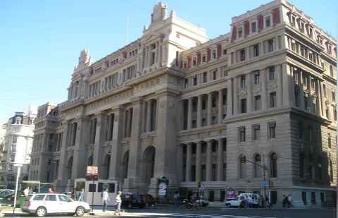 El Gobierno apura por DNU el Código Procesal que da más poder a los fiscales y se lo quita a los jueces | Política