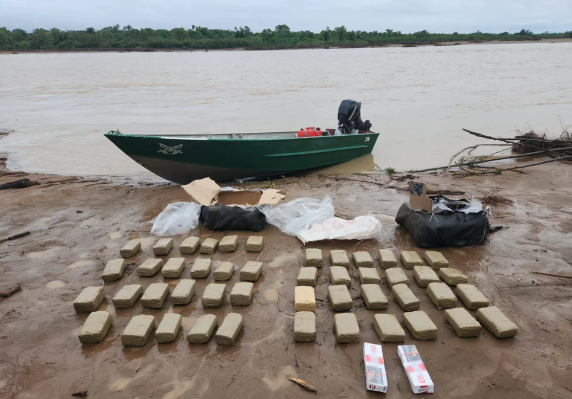Intentaron cruzar el río Bermejo con más de 49 kilos de marihuana | Actualidad