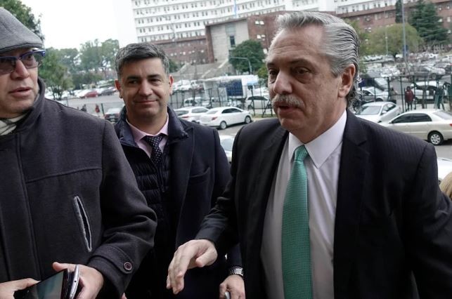 Imputaron a Alberto Fernández en la causa por el escándalo de los contratos de seguros | Política