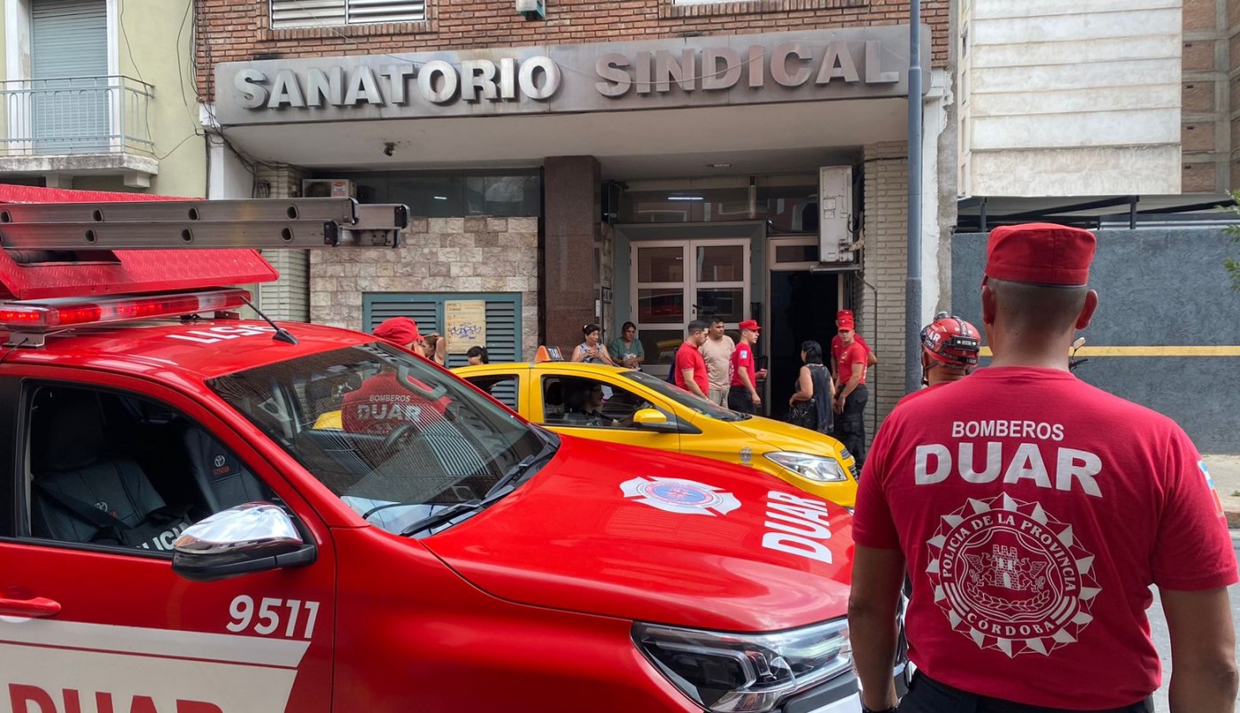 Tragedia en Córdoba: arreglaba un ascensor, se le cayó y murió | Actualidad