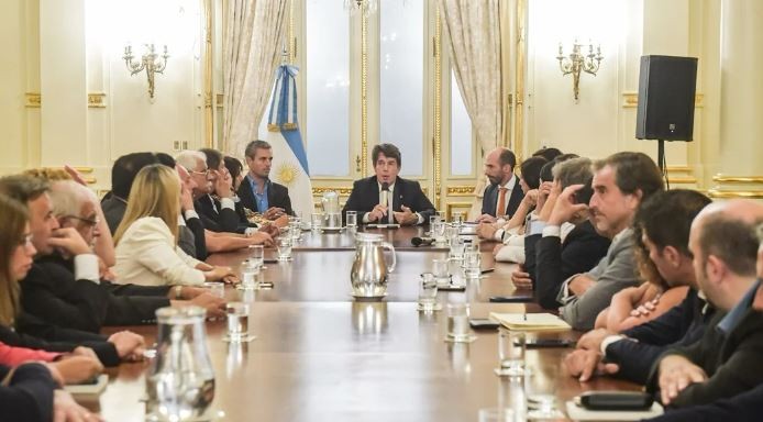 En la previa de la Asamblea Legislativa, Posse se reunió con los legisladores de LLA | Política