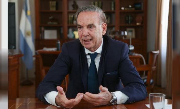 Pichetto defendió el aumento del 30% a los legisladores: “¿Querés que seamos Uganda?” | Política