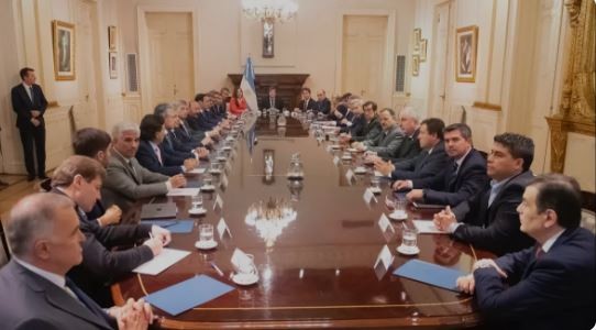 Los gobernadores apoyaron a Maximiliano Pullaro: “Todos somos Santa Fe | Política