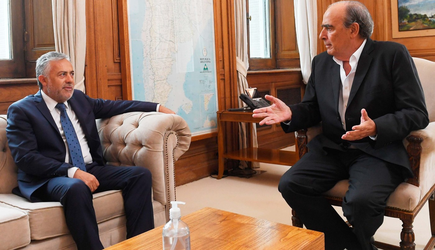 El Gobierno ultima los detalles de la nueva Ley Ómnibus para enviarla a la oposición | Política