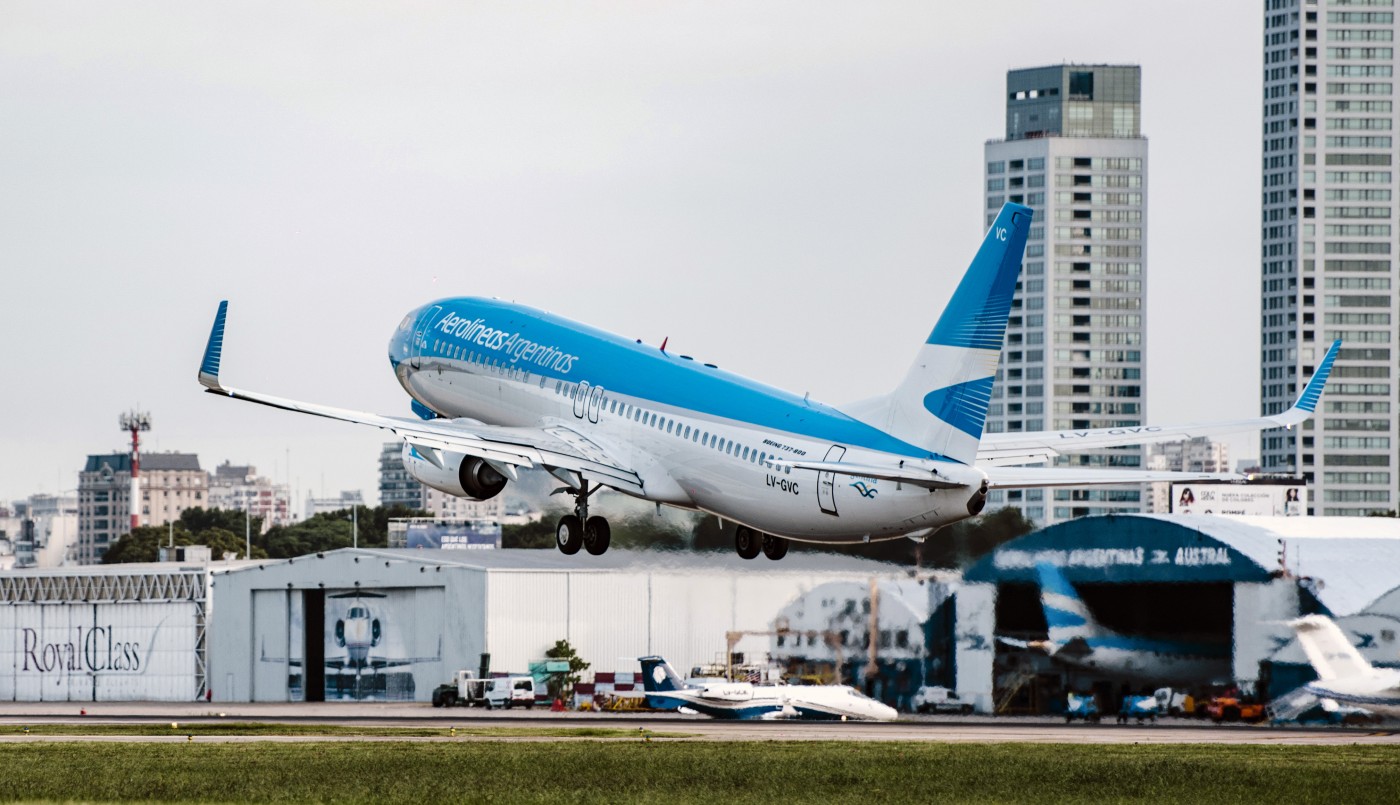 Argentina y Brasil liberaron vuelos y ya no existe el límite del tráfico aéreo entre ambos países | Actualidad