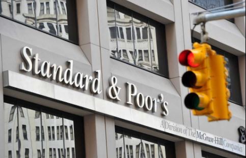 Calificadora declara "default selectivo" para deuda argentina en pesos | Economía