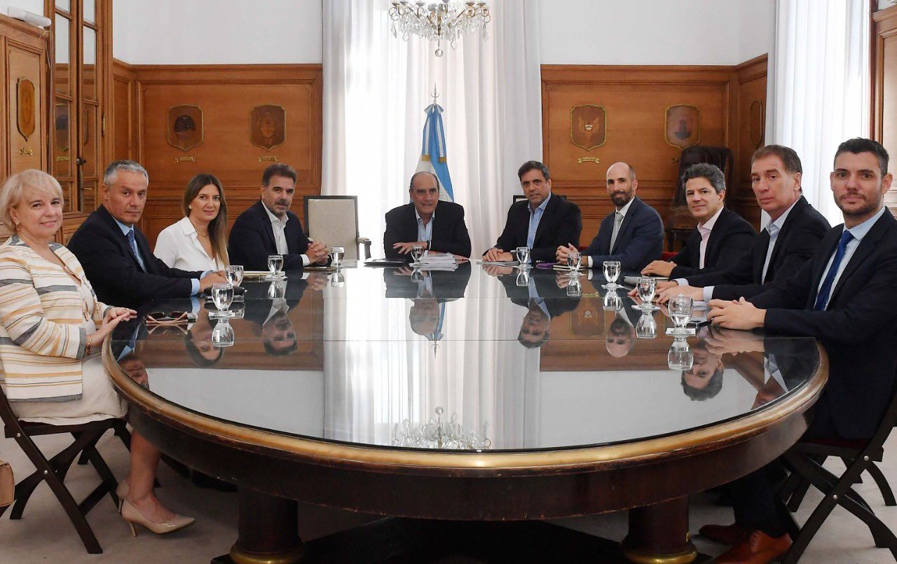 Tras el rechazo al DNU, el gobierno avanza en las negociaciones por la nueva Ley Bases | Política