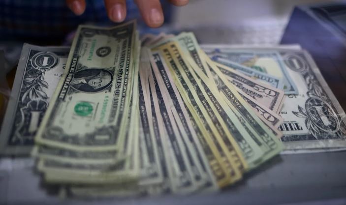 El dólar blue arrancó la semana sin variaciones | Economía