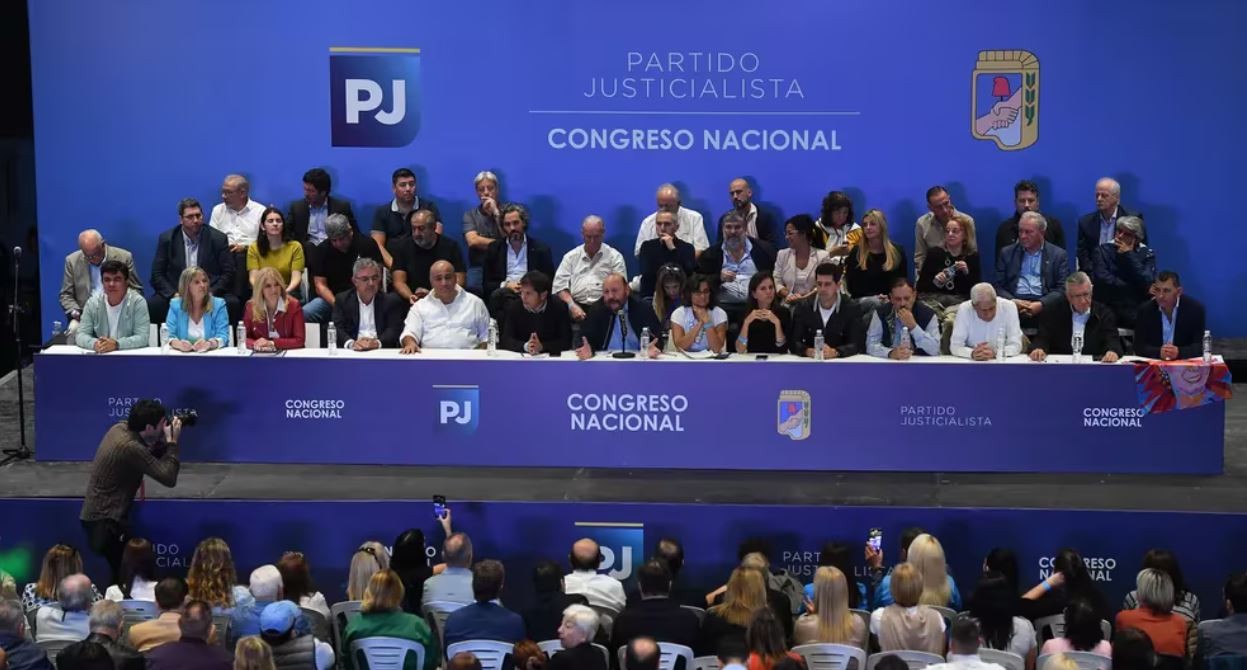 El PJ concretó la salida de Alberto Fernández pero no designó sucesor | Política