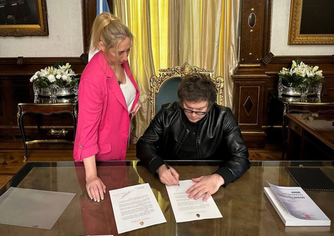 Milei cambiará por decreto la fórmula jubilatoria | Política