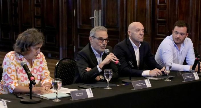 Dengue: ministros de Salud evaluarán la incorporación de la vacuna para 2025 | Política