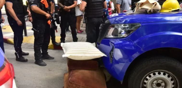 Tiró almohadones y saltó al vacío desde un séptimo piso: la insólita muerte de un ladrón en Córdoba | Actualidad