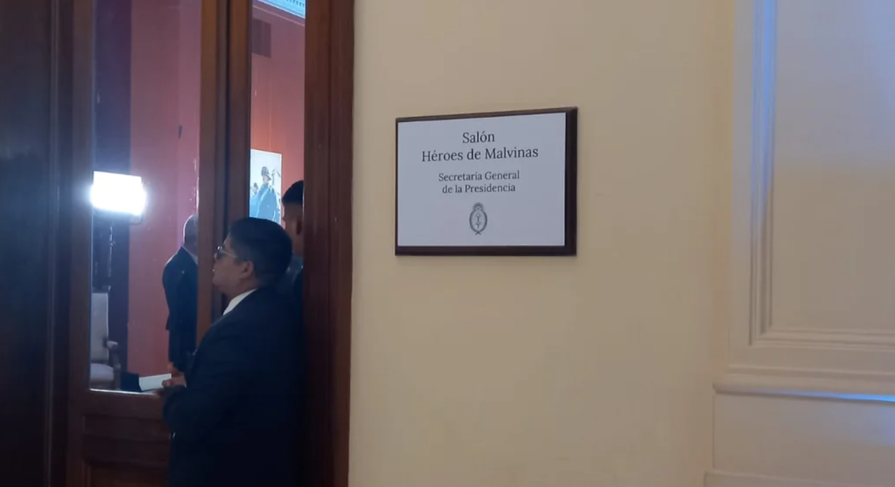 Casa Rosada: el "Salón de los Pueblos Originarios" pasó a llamarse "Héroes de Malvinas" | Política