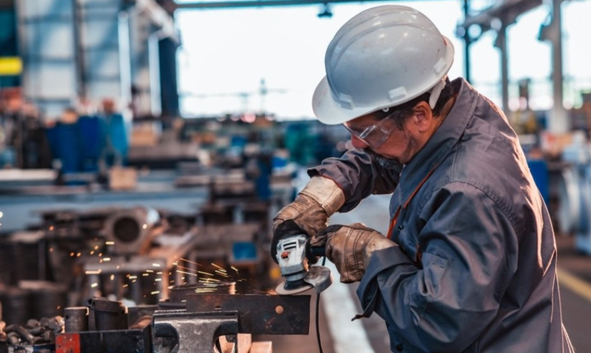 La reforma laboral no está en el borrador de la nueva Ley Ómnibus: se incorporaría en el dictamen | Política