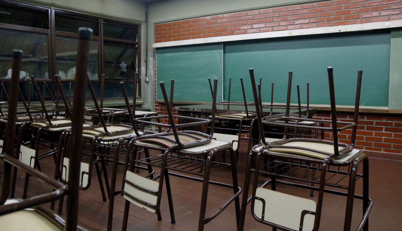 Escándalo en un colegio de Paraná: una niña sorprendió a un profesor viendo porno | Actualidad