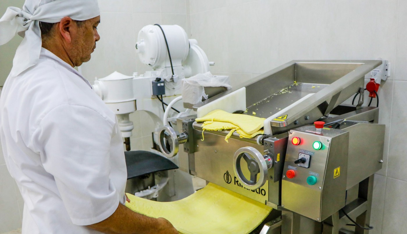 La recesión ya impacta en el empleo: alimenticias empezaron a despedir | Economía