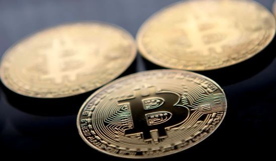 Las criptomonedas se desploman en medio del conflicto en Medio Oriente | Economía