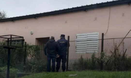 Un hombre asesinó a sus padres y fue detenido junto a su pareja: una nieta pidió auxilio | Actualidad