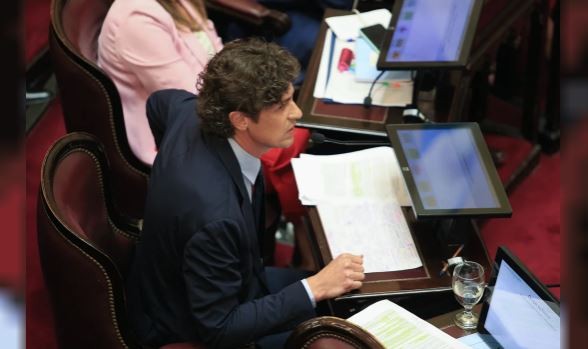 Lousteau y Yacobitti, denunciados por presunta venta de informes económicos al Congreso | Política