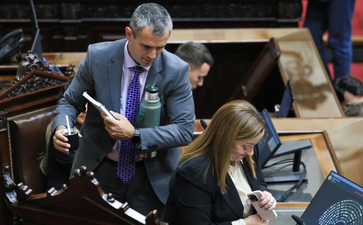 Ley Bases: el gobierno tuvo que negociar, cedió en varios puntos y ahora el "poroteo" lo favorece | Política