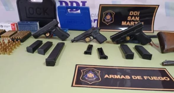 Cinco detenidos, entre ellos un barrabrava de Platense, por cometer un secuestro exprés | Actualidad