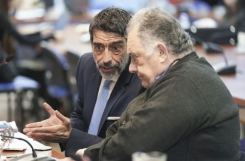 Eduardo Valdés: "La ley Bases y el paquete fiscal no quitan privilegios sino que suprimen derechos" | Política