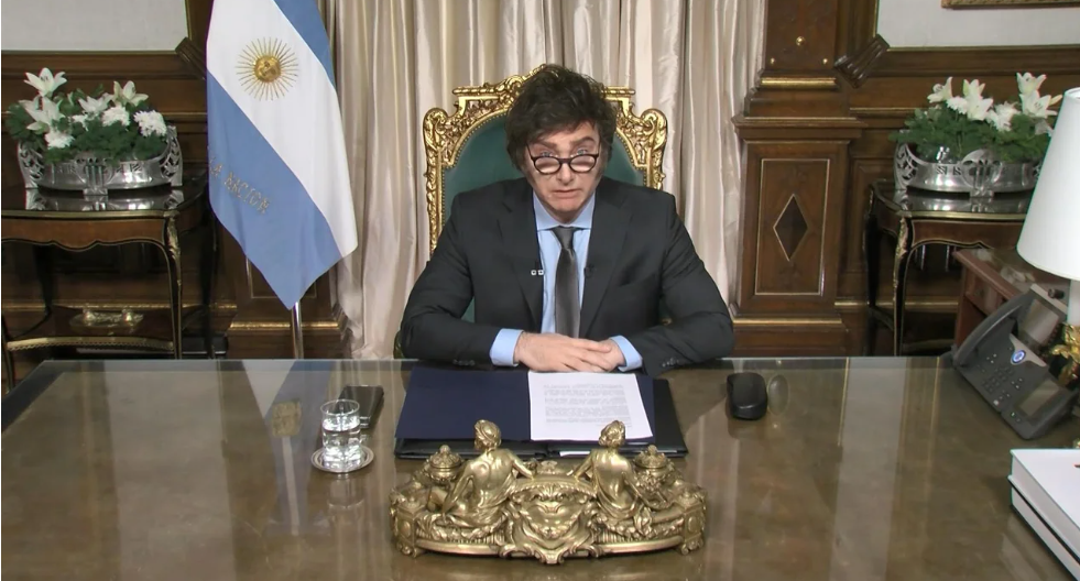 La reacción del Gobierno en redes tras la aprobación general de la Ley Bases | Política