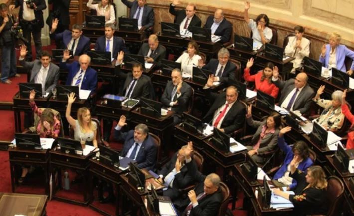 El Senado inicia el tratamiento de la ley Bases y el paquete fiscal en comisiones | Política