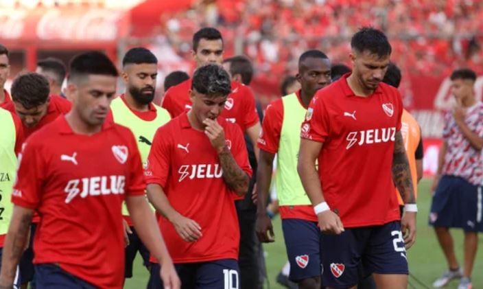 Cayó una nueva inhibición millonaria en Independiente que acrecienta la crisis del club | Deportes