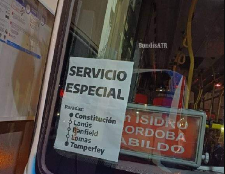 Comenzaron a funcionar los micros especiales para reforzar el Tren Roca: el boleto cuesta $270 | Actualidad