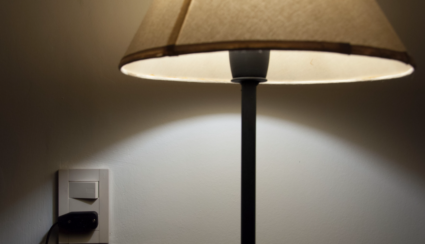 La tarifa de electricidad es la más cara en 30 años con relación al poder adquisitivo | Economía