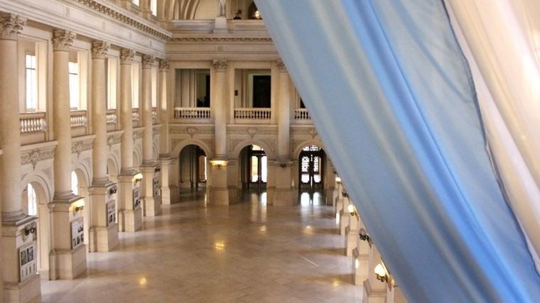 El "Pacto de Mayo" se firmaría en el emblemático Salón de los Pasos Perdidos de los Tribunales de Córdoba | Política
