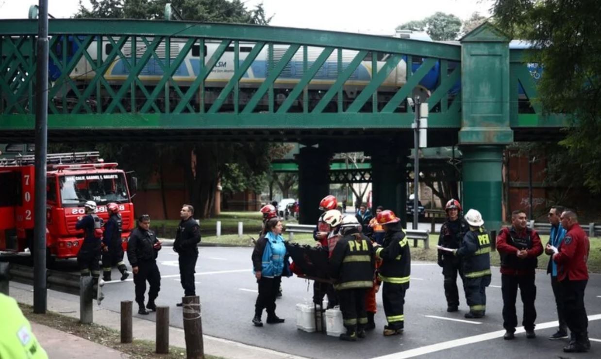 Accidente de trenes en Palermo: comienzan las tareas para remover los vagones afectados | Actualidad