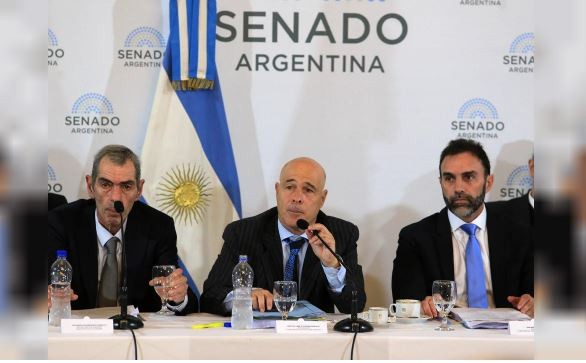 Ley Bases y paquete fiscal: el Senado retoma el tratamiento en comisión | Política