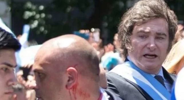 Condenaron a tres años y medio de cárcel al hombre que le arrojó un botellazo a Milei | Actualidad