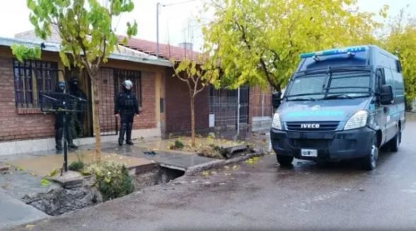Desbarataron una red de tráfico de armas en Mendoza que iba a Chile | Actualidad