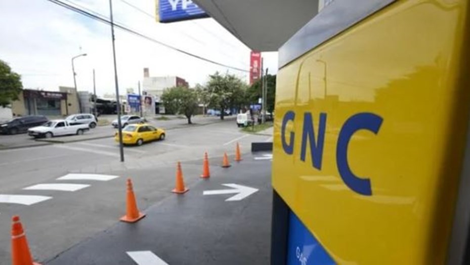 El Gobierno anunció que liberará desde la medianoche los cortes de gas a las industrias y las estaciones de GNC | Economía