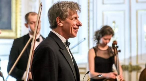 Reino Unido: condenaron a ex director musical del Teatro Colón por abuso sexual infantil | Internacionales