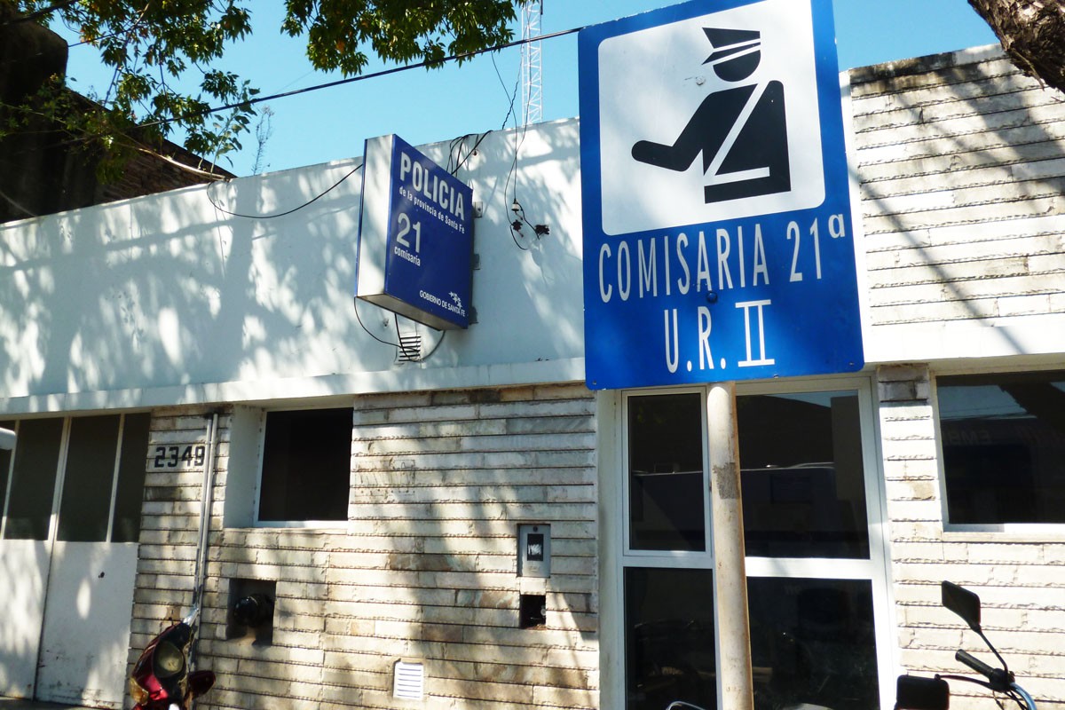 Insólito: estaba demorado en una comisaría y se escapó por los techos | Actualidad