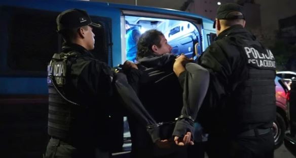 Casas tomadas en Villa Urquiza: la policía detuvo a tres hombres y secuestró cocaína | Actualidad