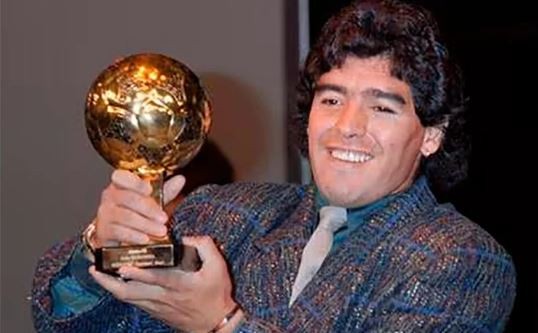 La Justicia francesa prohibió que se venda el Balón de Oro que Maradona ganó en 1986 | Deportes